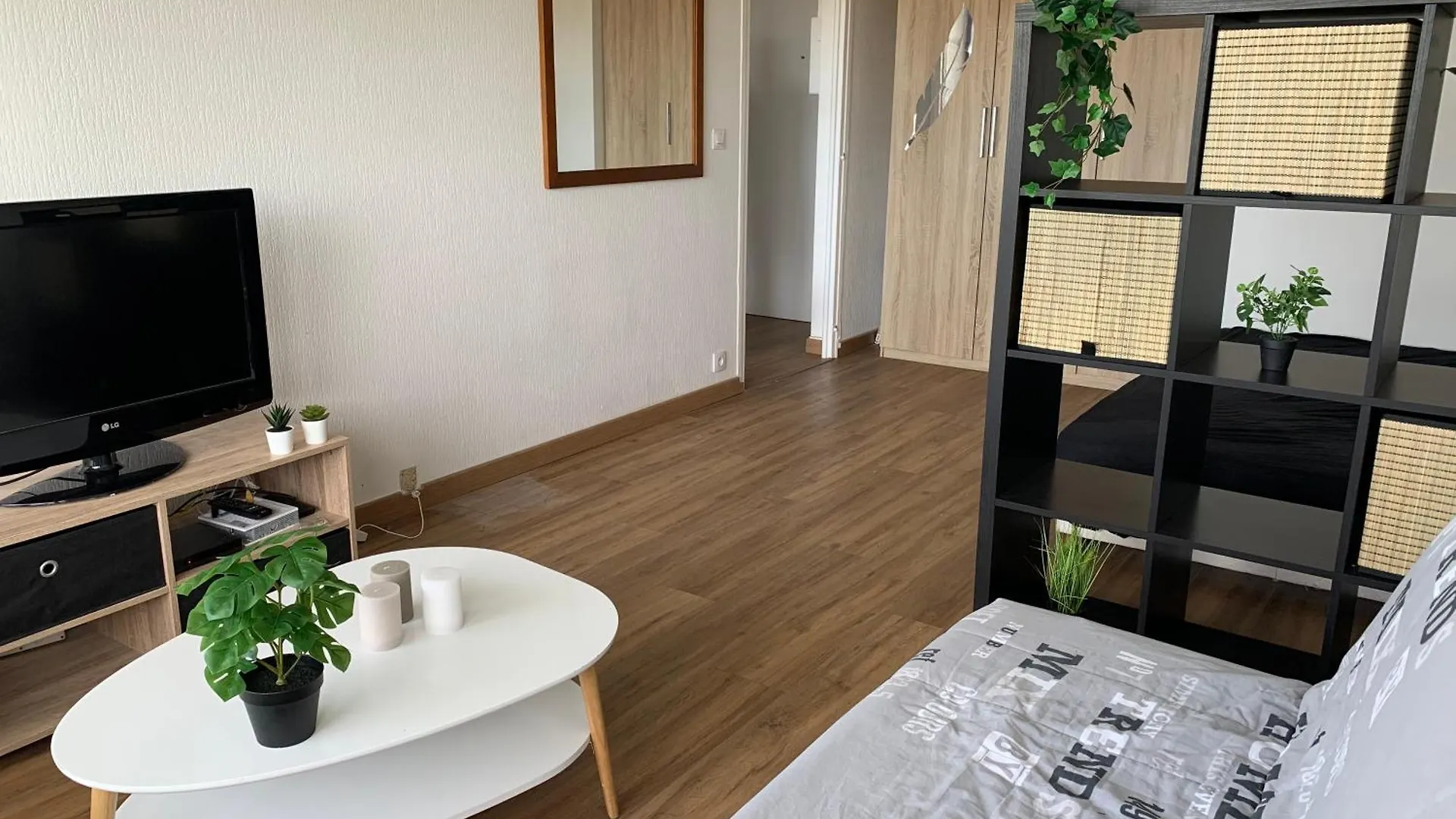 Studio Melbourne - Vue Montagne - Parking - Proche Geneve Gaillard