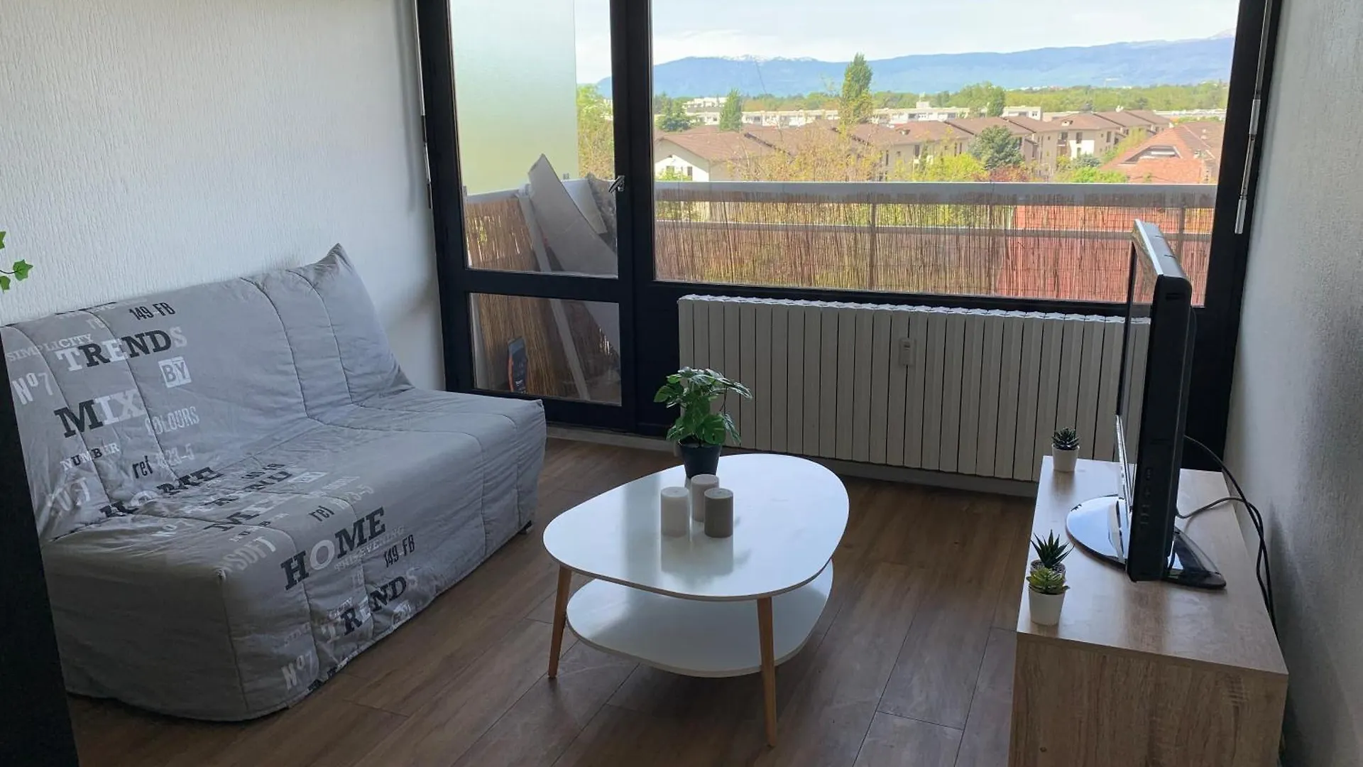 Apartment Studio Melbourne - Vue Montagne - Parking - Proche Geneve Gaillard