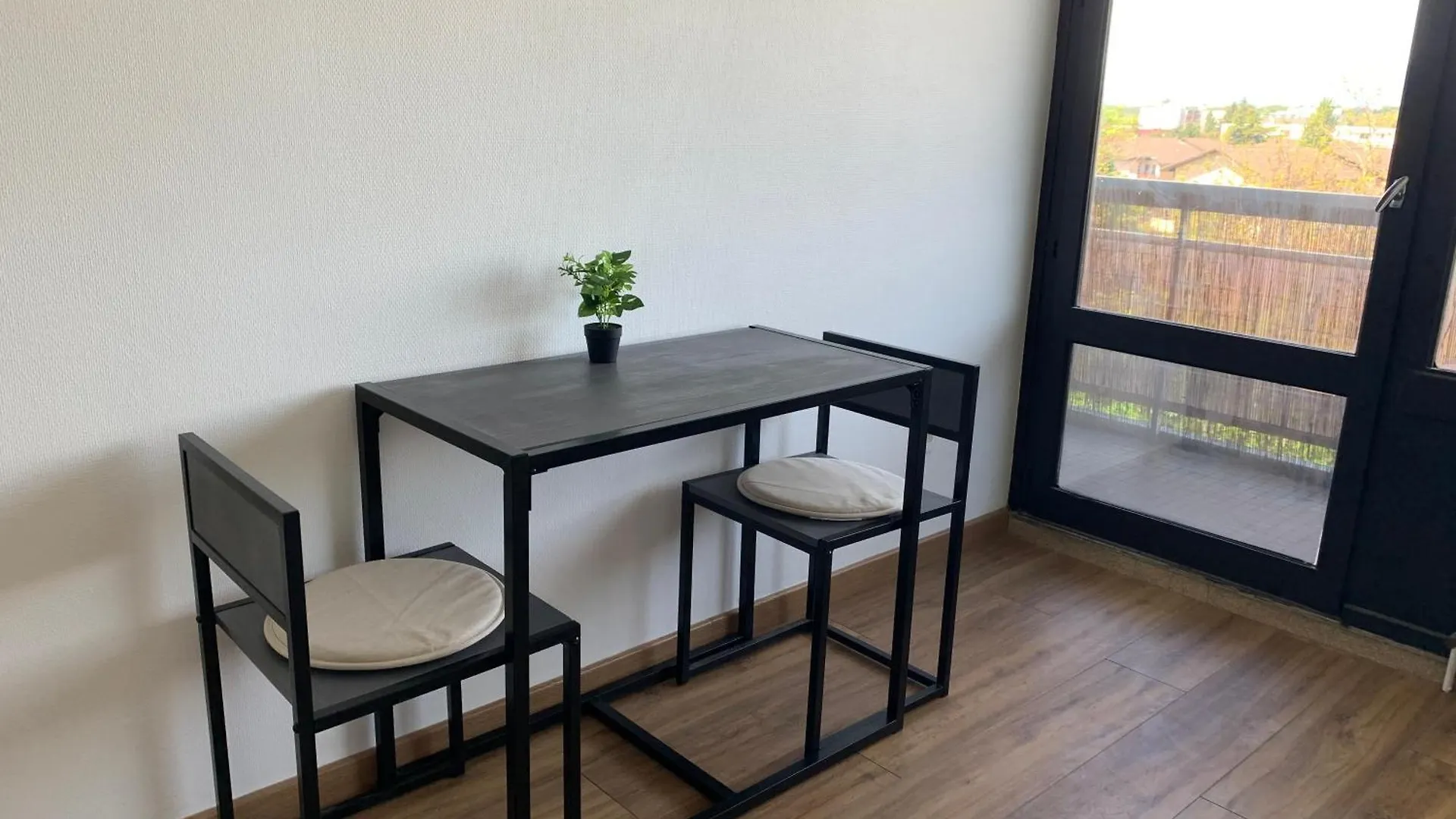 Studio Melbourne - Vue Montagne - Parking - Proche Geneve Gaillard France